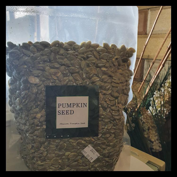 

PROMO! RAW PUMPKIN SEEDS 1KG / BIJI LABU MENTAH TERMURAH