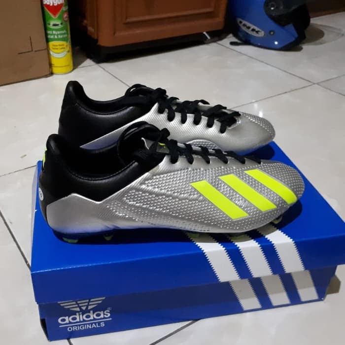 DISKON.. SEPATU BOLA ADIDAS X NEW GRADE ORI