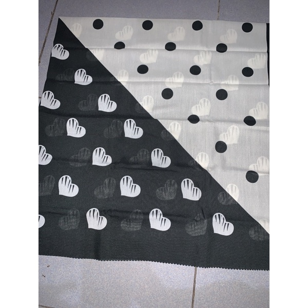 SEGIEMPAT VOALDENAY KW PREMIUM / HIJAB JILBAB SQUARE VOAL MOTIF LASER CUT-Motif 24