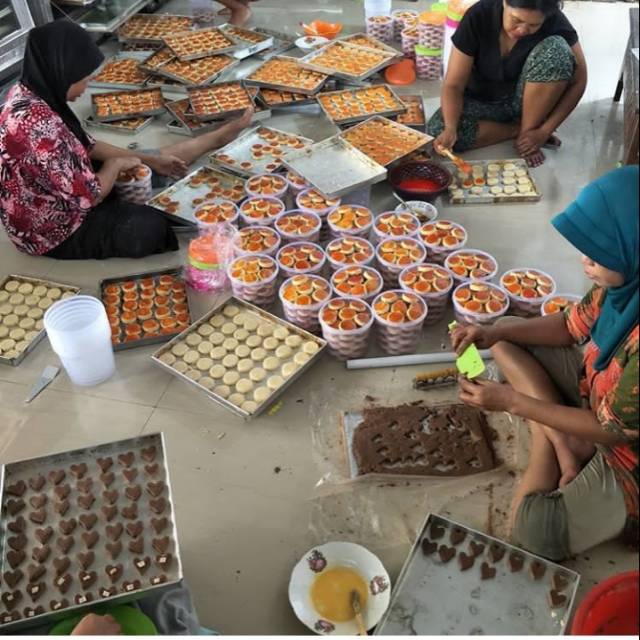 

Kue kacang khas jember