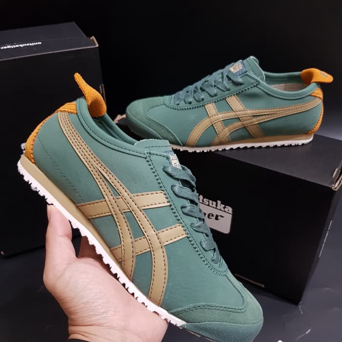 mexico 66 hiking green