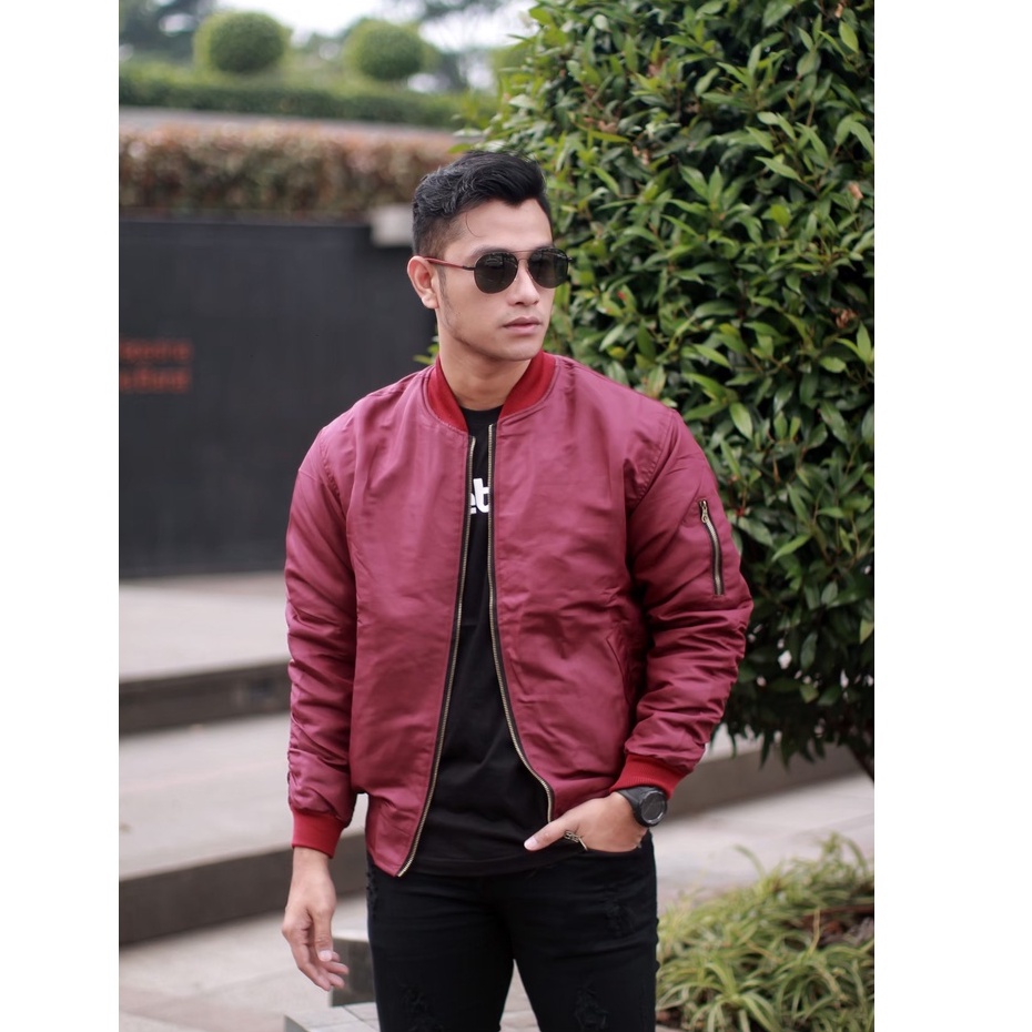 Jaket Bomber Pria Terlaris / Bomber Polos Parasut Premium