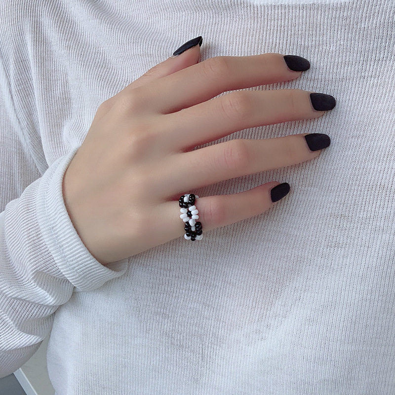 Cincin Jari Telunjuk Desain Bunga Kecil Elastis anti Alergi Warna Putih Gaya Korea