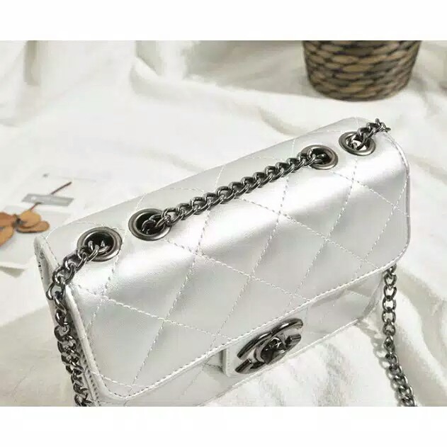 Chinelo Tas selempang / slingbag Fashion FB47