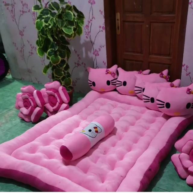 KASUR KARAKTER GENDER Hello Kitty