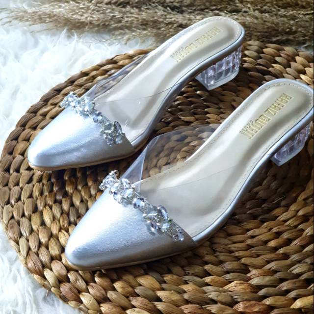  Sandal  alexa silver sandal  wanita cantik sandal  kaca  hak  