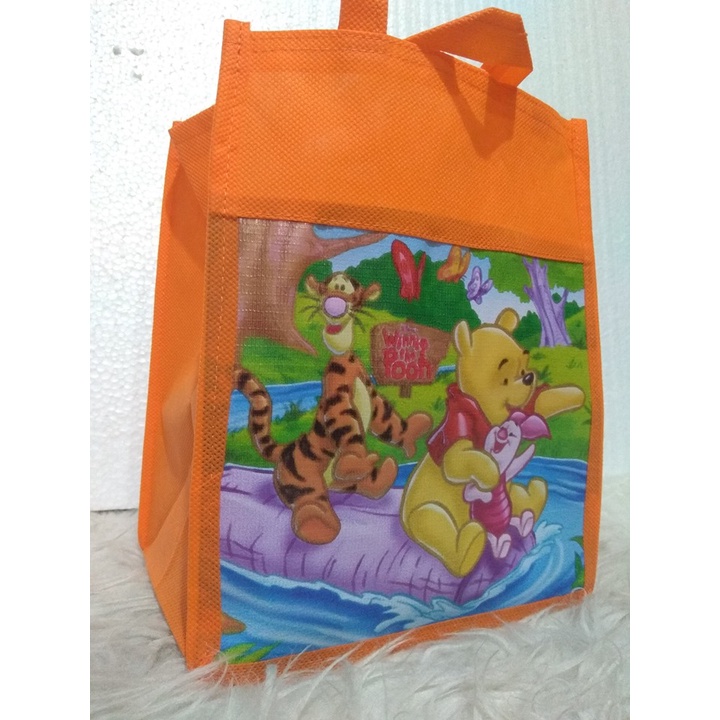 Tas NK Tema Animal Spunbond Goodie Bag Souvenir Ulang Tahun Anak Bingkisan Party Gift Birthday-Winnie The Pooh