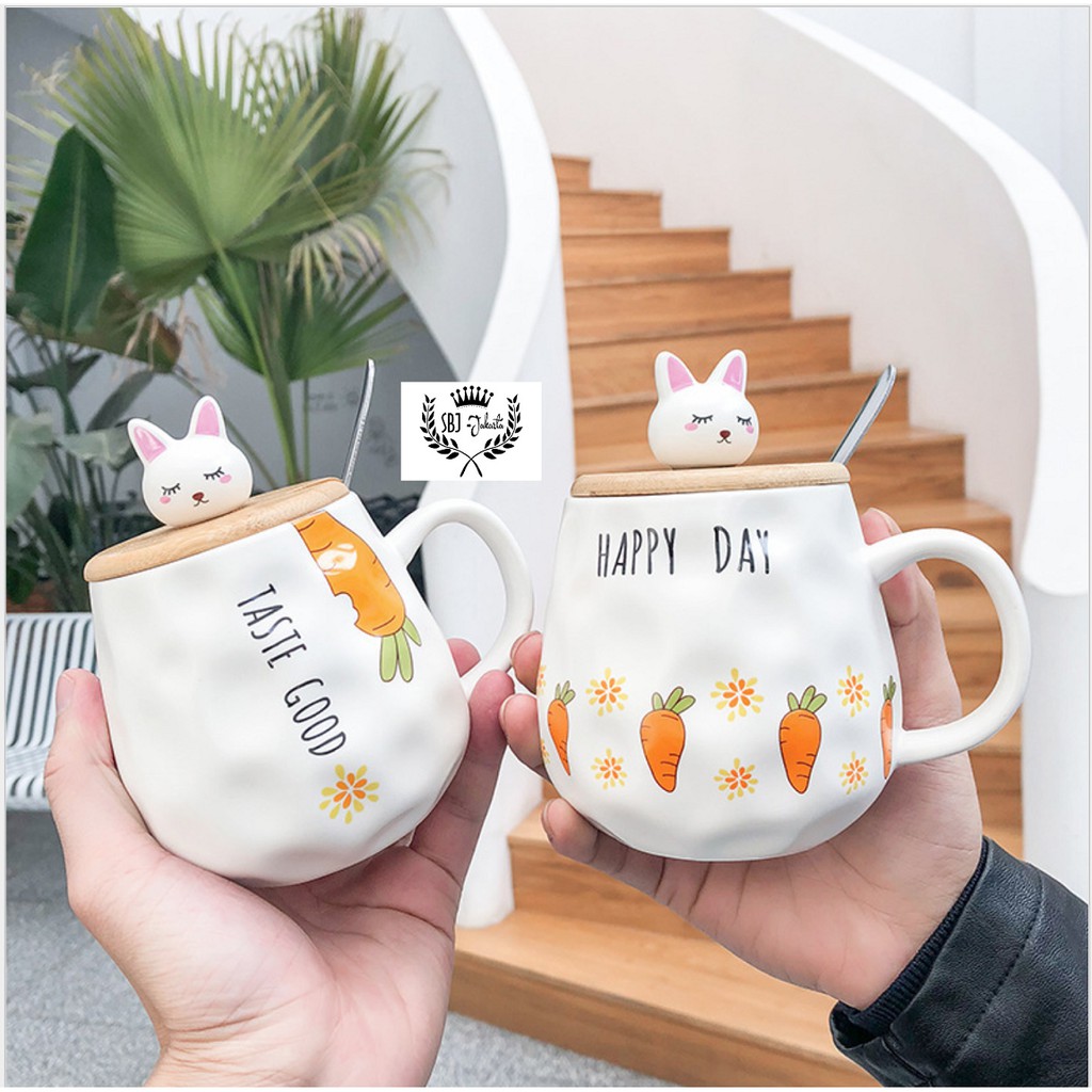 Cangkir Keramik Happy Day Gift Set Ceramic Mug 400 ml dengan Tutup dan sendok