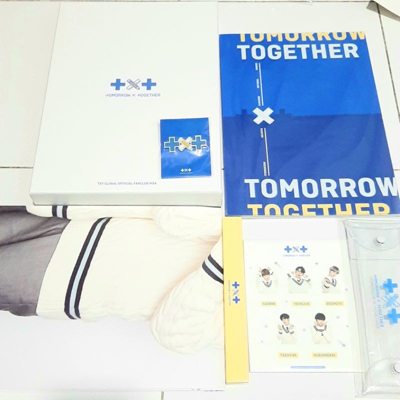 [SHARING RARE LIMITED] TXT - Global Official Fanclub (MOA Fankit) / Photobook/Poster/sticker/Album