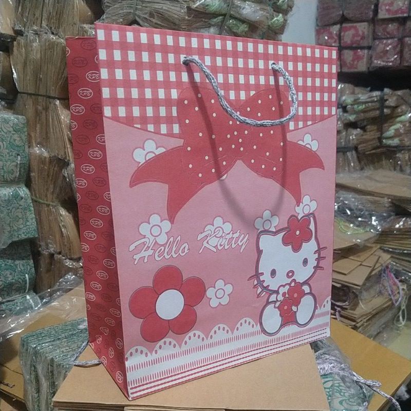 Paper bag/ tas kertas ulang tahun bingkisan snack hello Kitty 20x25 (0103)