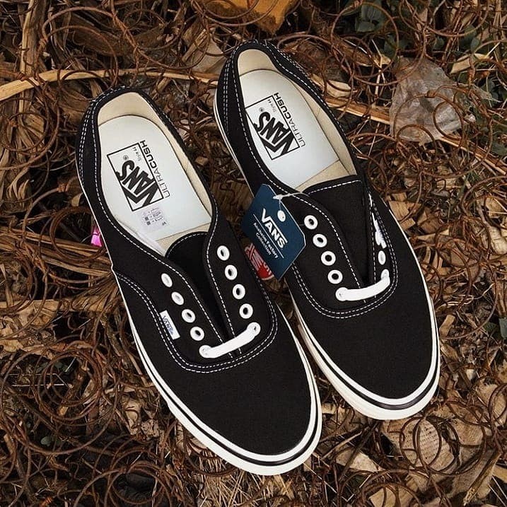 VANS 44 DX Authentic Anaheim Factory BW Original