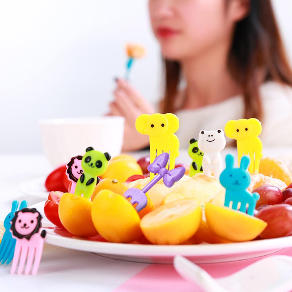 [DEASHOP] GARPU BUAH MODEL PITA DAN MINI MUSE / DESSERT FORK / GARPU ANAK / HIASAN BEKAL MAKAN ANAK / TUSUKAN BENTO BUAH ANAK / CHILDREN FRUIT FORK DECORATION DESSERT TOOTHPICKS