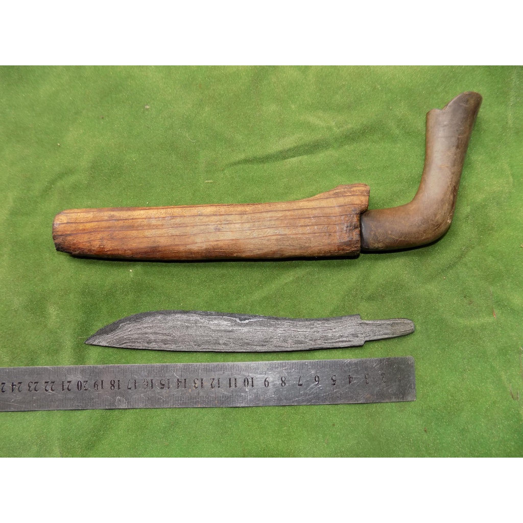 Badik tua era kerajaan makassar tua pamor singkir