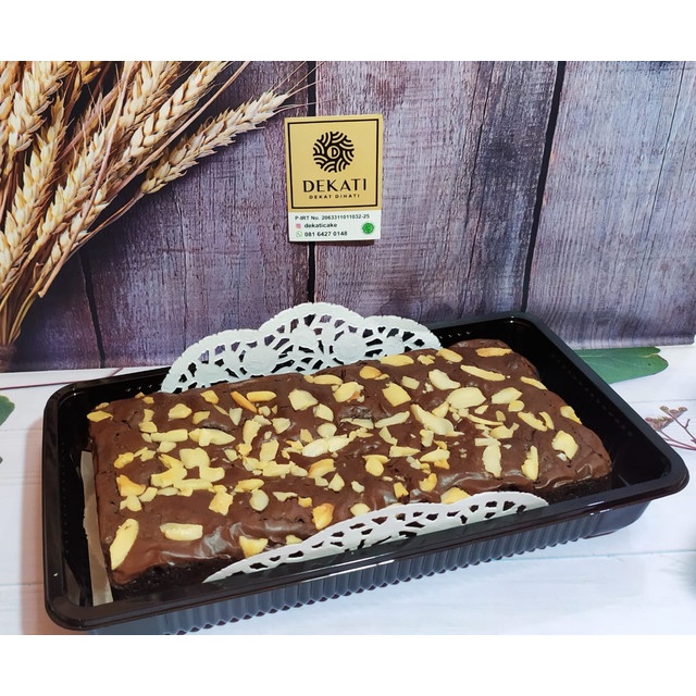 

DEKATI FUDGY BROWNIES KENARI