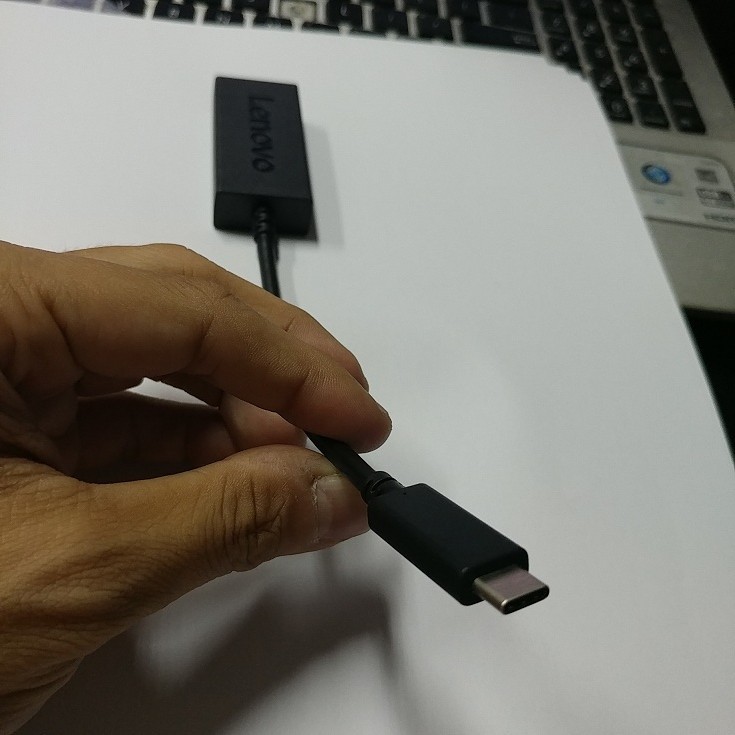 Lenovo USB-C to VGA Adapter 03x7378 sc10m42957 original