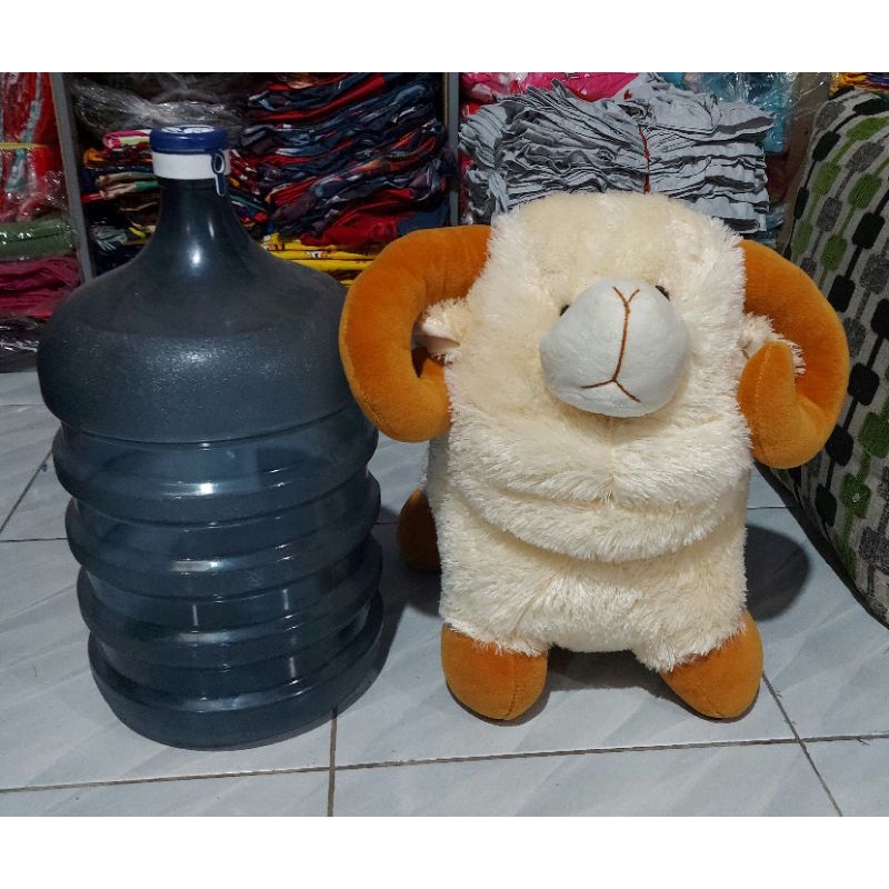 Boneka domba tanduk ukuran jumbo