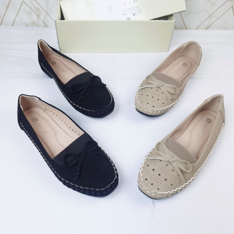 Norvid Flat Shoes with Ribbon NGS 8834