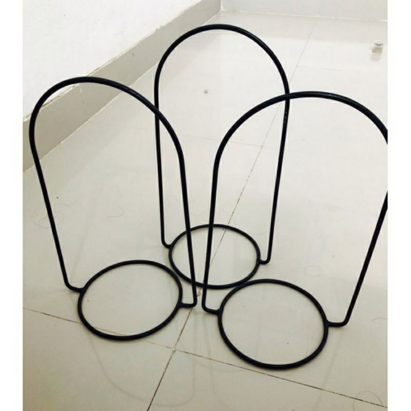 gantungan pot besi/ring lengkung dpt 3 pcs
