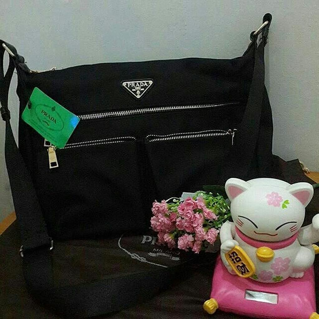 preloved prada sling bag