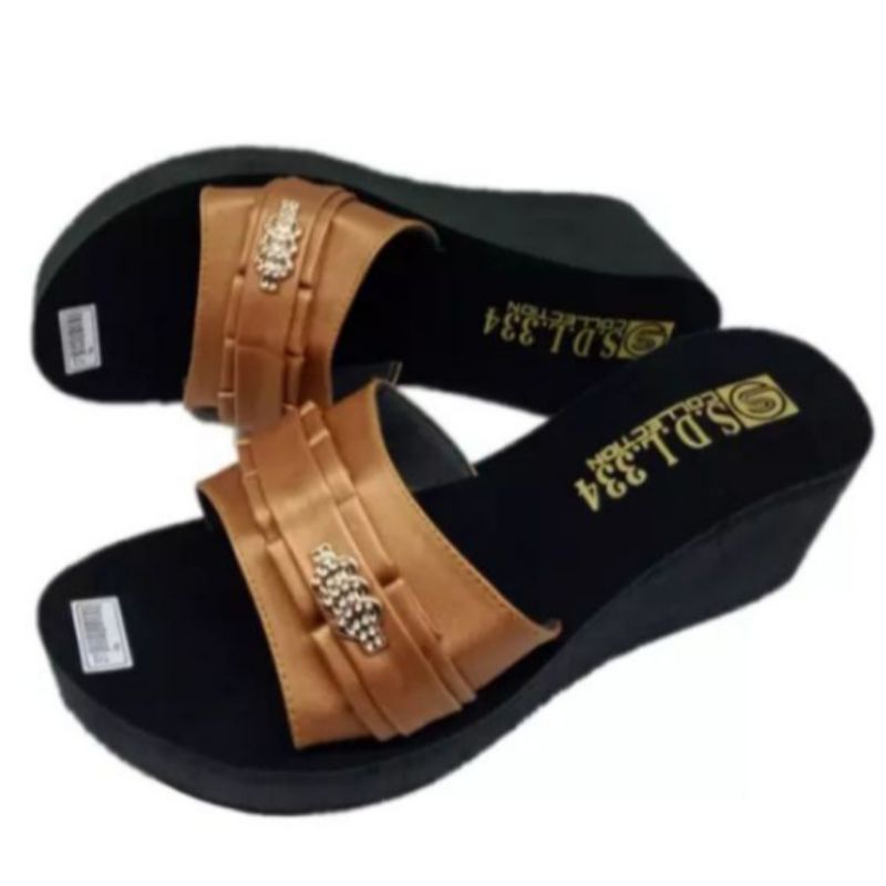 Sandal Wedges Selop Kerut Lipat 01