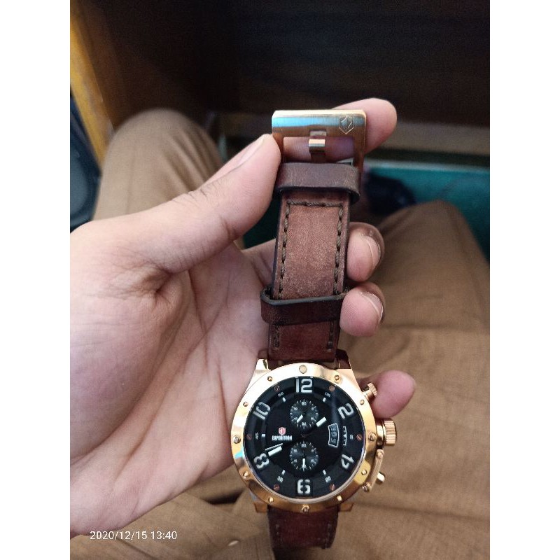 jam expedition E 6381 M full rose gold