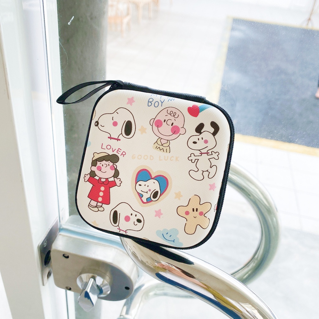 Dompet Koin / Earphone / Kabel USB Portable Bahan EVA Motif Kartun Ukuran 9.5cm