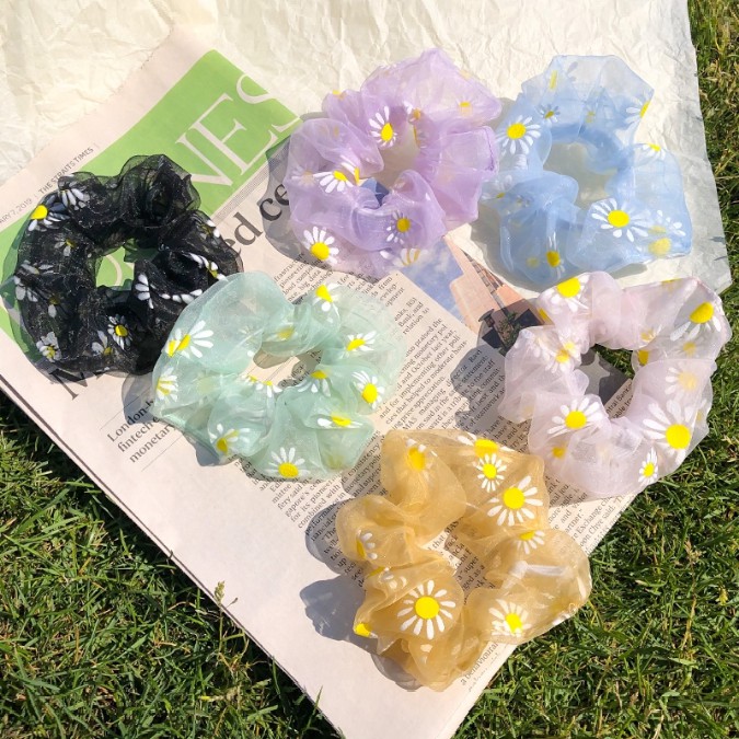 Scrunchie Bahan Sifon Motif Bunga Daisy Premium / Ikat Rambut Sifon Korea / Mesh Scrunchie / Tiki