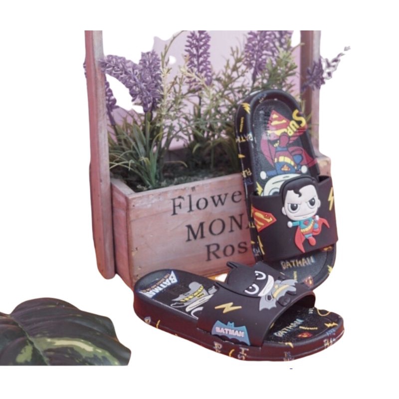 Sandal selop anak laki laki seperhero sandal karet anak cowok terbaru model kiri kanan beda gambar kekinian