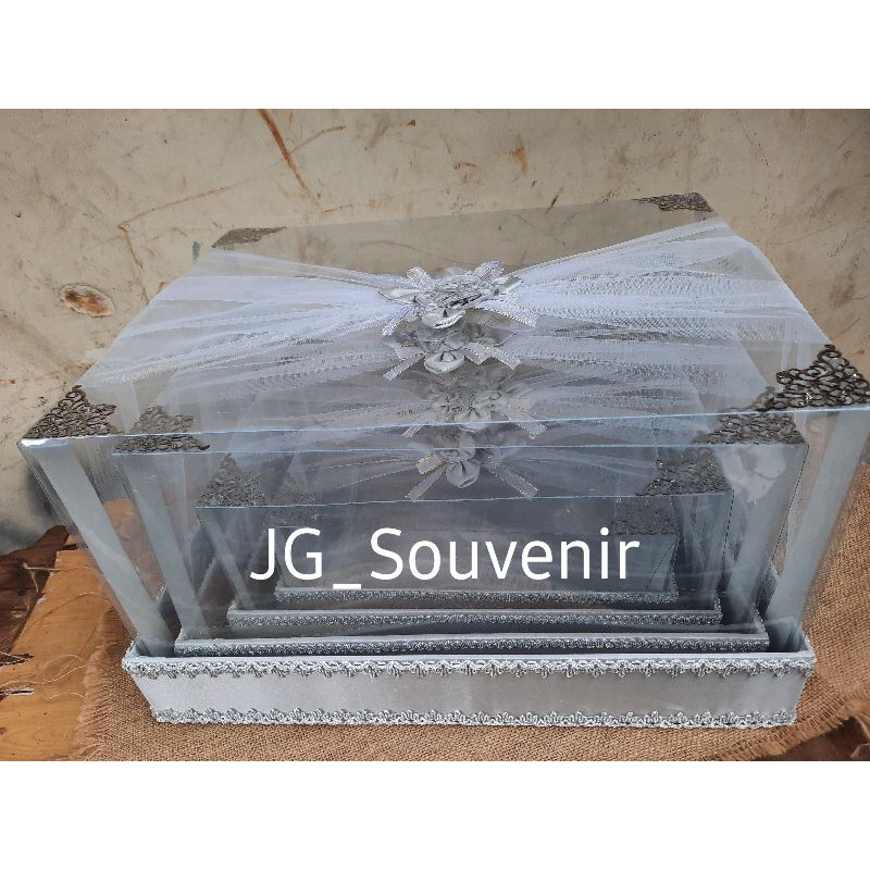 Kotak Hantaran Seserahan Mika tinggi isi 4 kotak warna silver