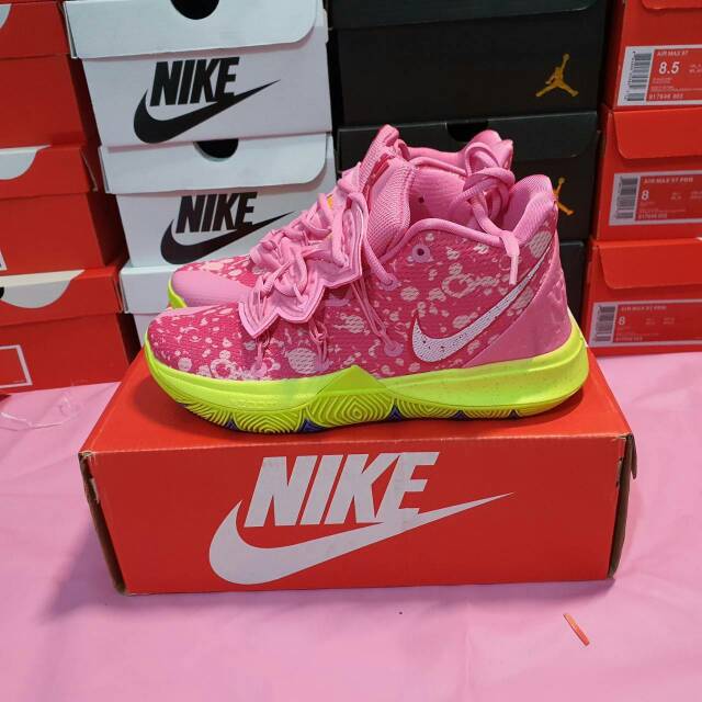 Sneakers Pria Nike Kyrie V x Spongebob Squarepants " Patrick Star "