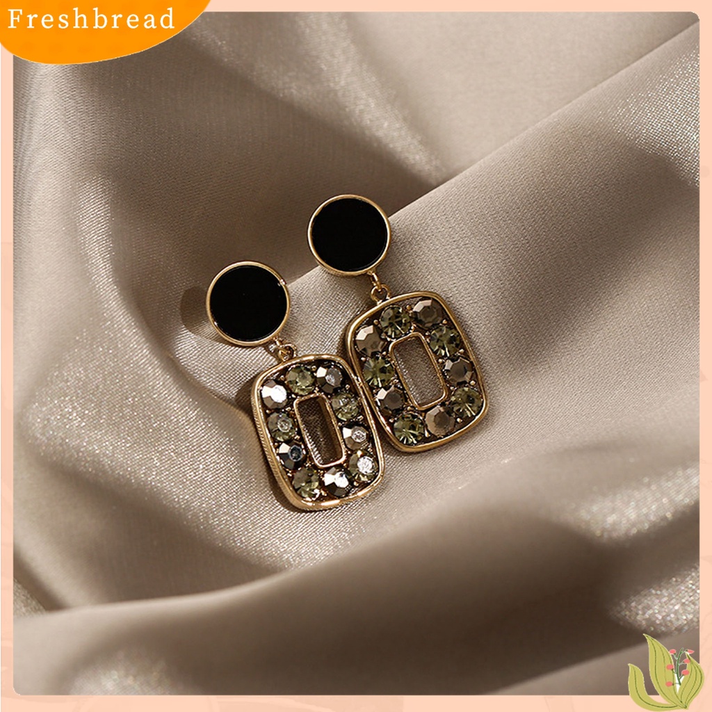 Terlaris 1 Pair Square Unique Drop Ear Stud Geometric-shaped Eye-catching Rhinestone Stud Earrings for Holiday