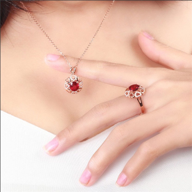 [Ready Stock]Fashion Ruby Diamond Flower Heart Pendant Necklace