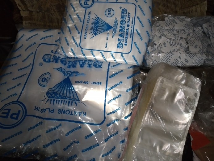 Transparan Lightpack Standing Pouch 9x15 (bisa Untuk Cairan)