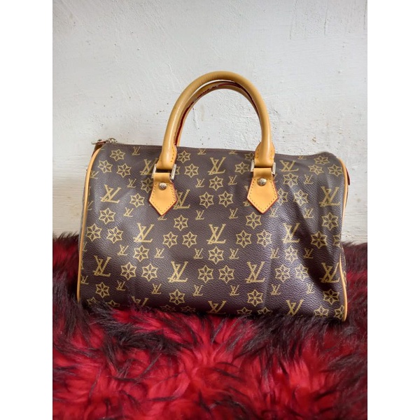 Tas Tabung LV