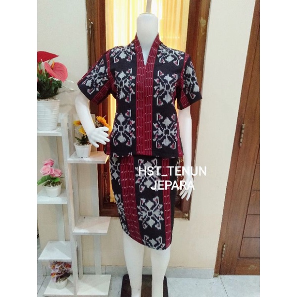 SETELAN TENUN JEPARA MOTIF NTT