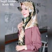 SEGITIGA INSTAN MOTIF