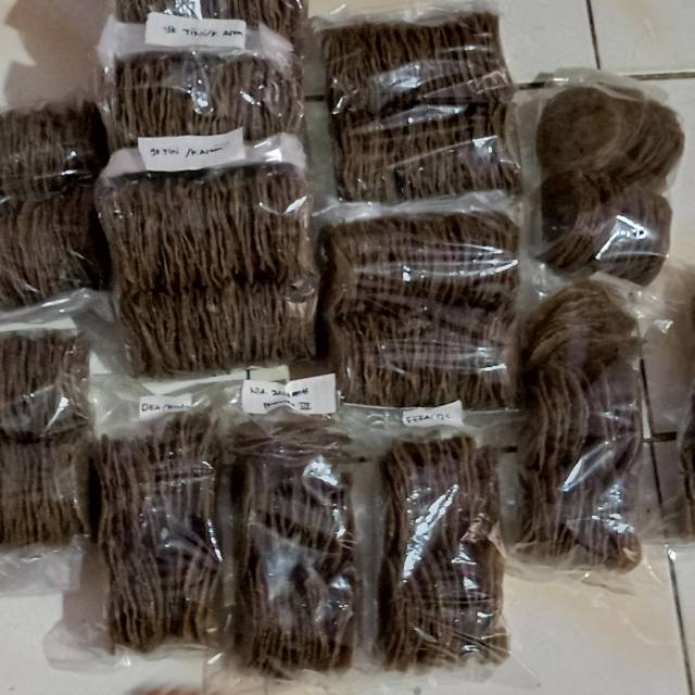 

Kemplang Ikan asli Slip Oi(Ogan ilir)1kg Rp. 50.000
