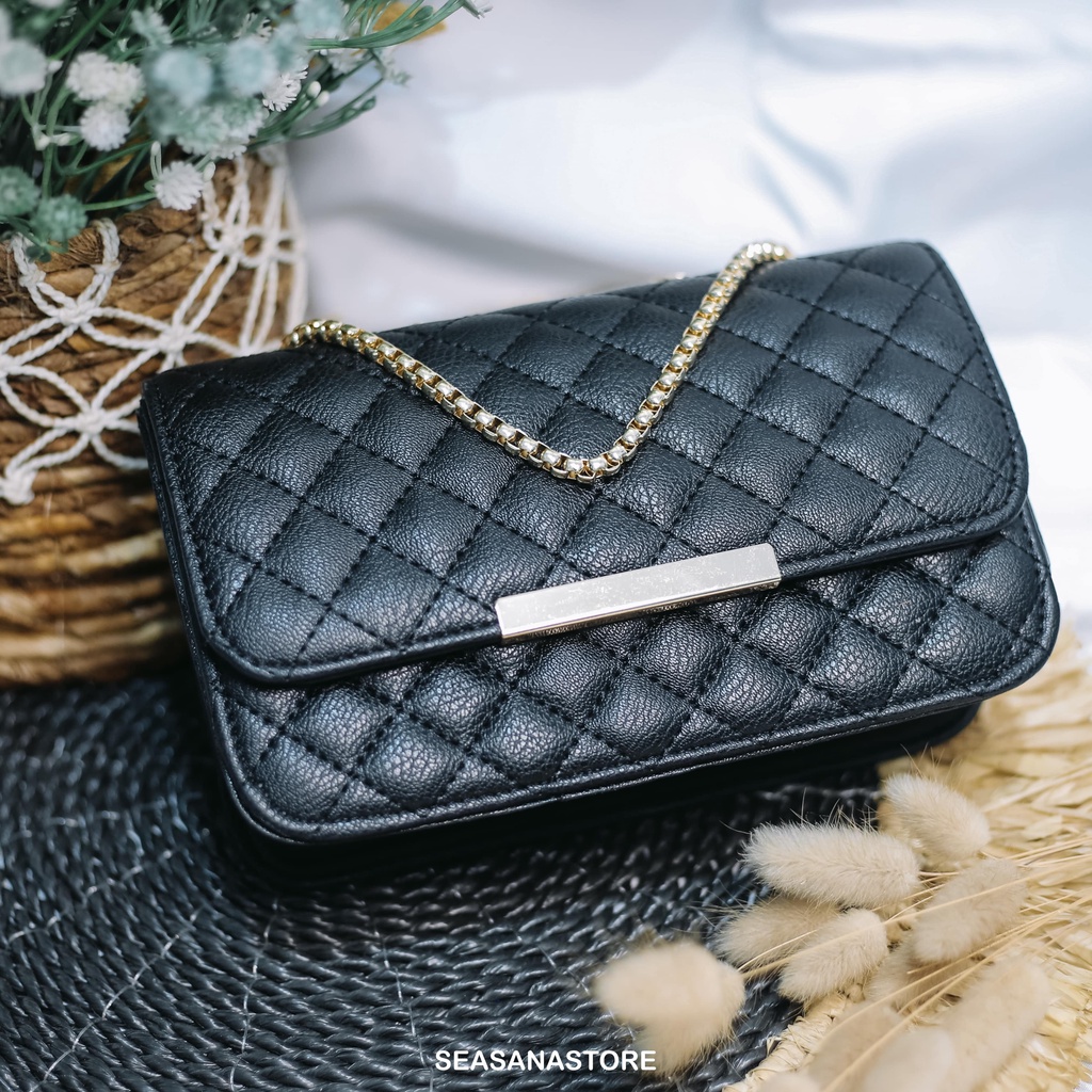 Tas selempang wanita kekinian terbaru 2022