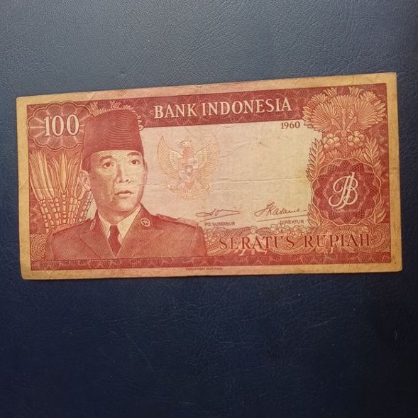 Uang Kuno 100 Rupiah Soekarno VF