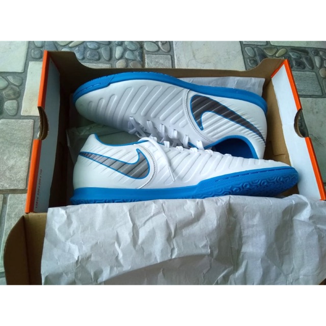 Sepatu Futsal Original Nike Tiempo Legend 7 Club IC