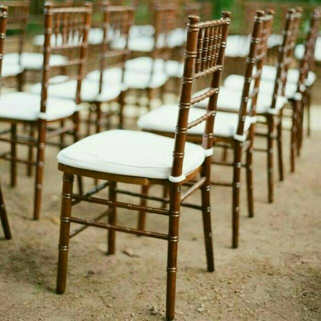 Kursi Akad Nikah Pesta Pernikahan Perkawinan Pengantin Dekor Dekorasi Pelaminan Tifani Tiffani Kayu