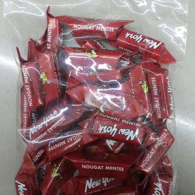 

PERMEN SUSU NOUGAT MERAH KACANG MEDE NEW YORK 200 GR