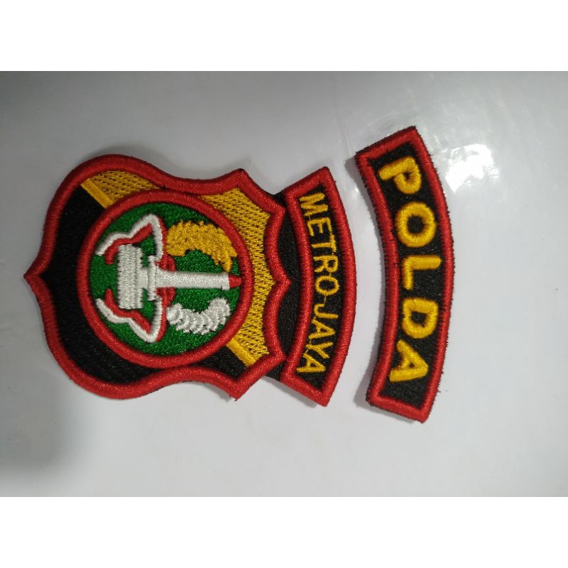 bordir timbul/polda metro