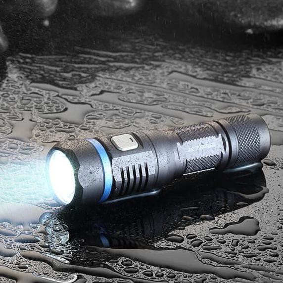 Jetbeam C8 Pro Tactical Senter Led Cree Sst-40 N4 Bc 1200 Lumens Siyanasaras