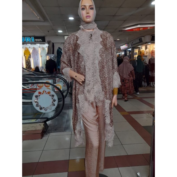 set celana cardigan batik terbaru / set batik modern / set batik viscose renda / setelan batik pesta