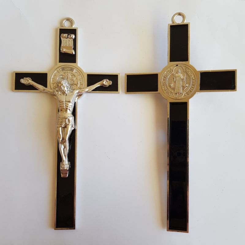 Salib dinding / gantung Benedict jumbo