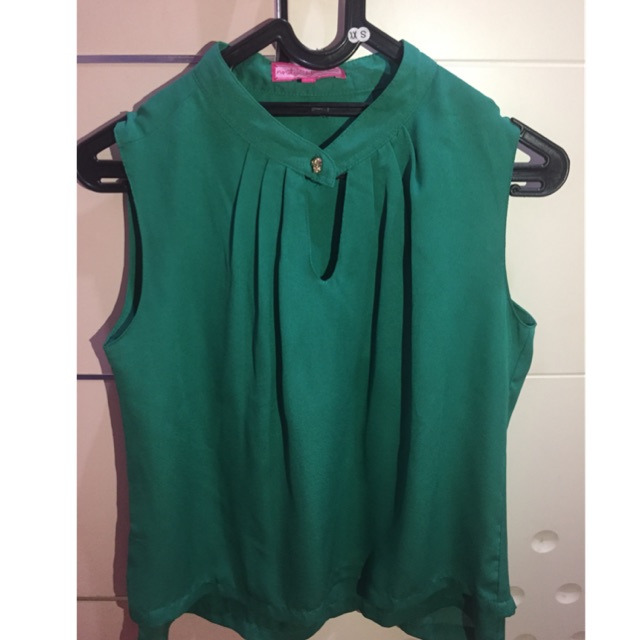Preloved sleeveless green