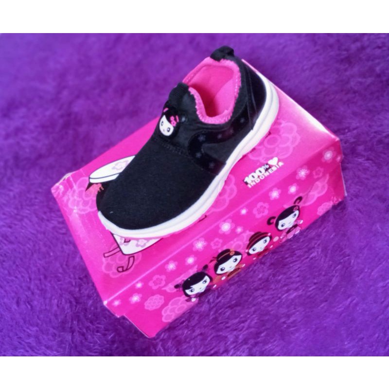 sepatu sekolah anak / sepatu anak santica / sepatu anak cewe