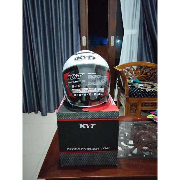 Paket Helm KYT Kyoto solid white venom Red Gold Fullset