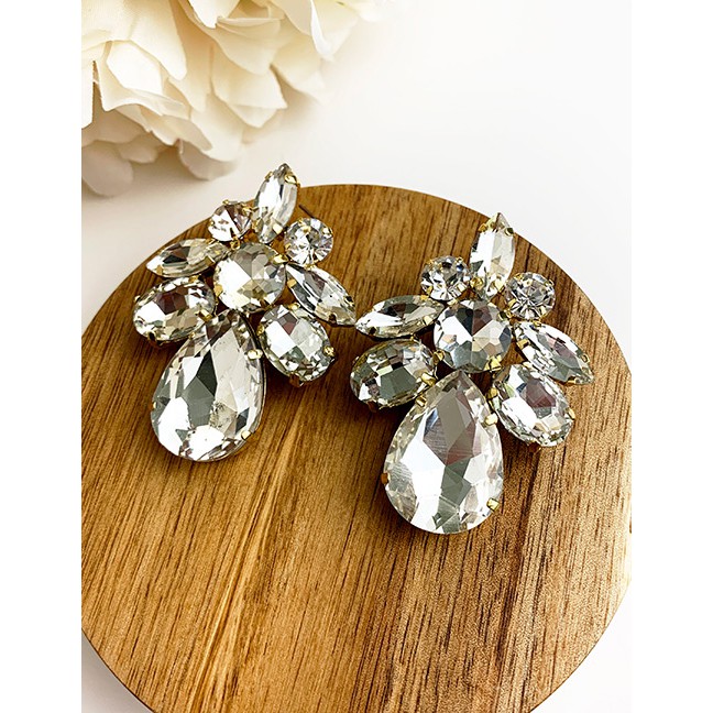 LRC Anting Tusuk Fashion Alloy Stud Earrings F85618